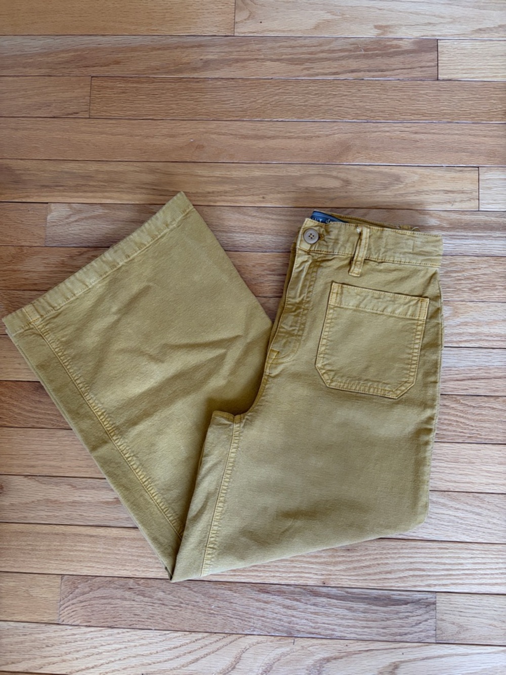Jcrew Women’s Wide Leg Crop Pants in Mustard